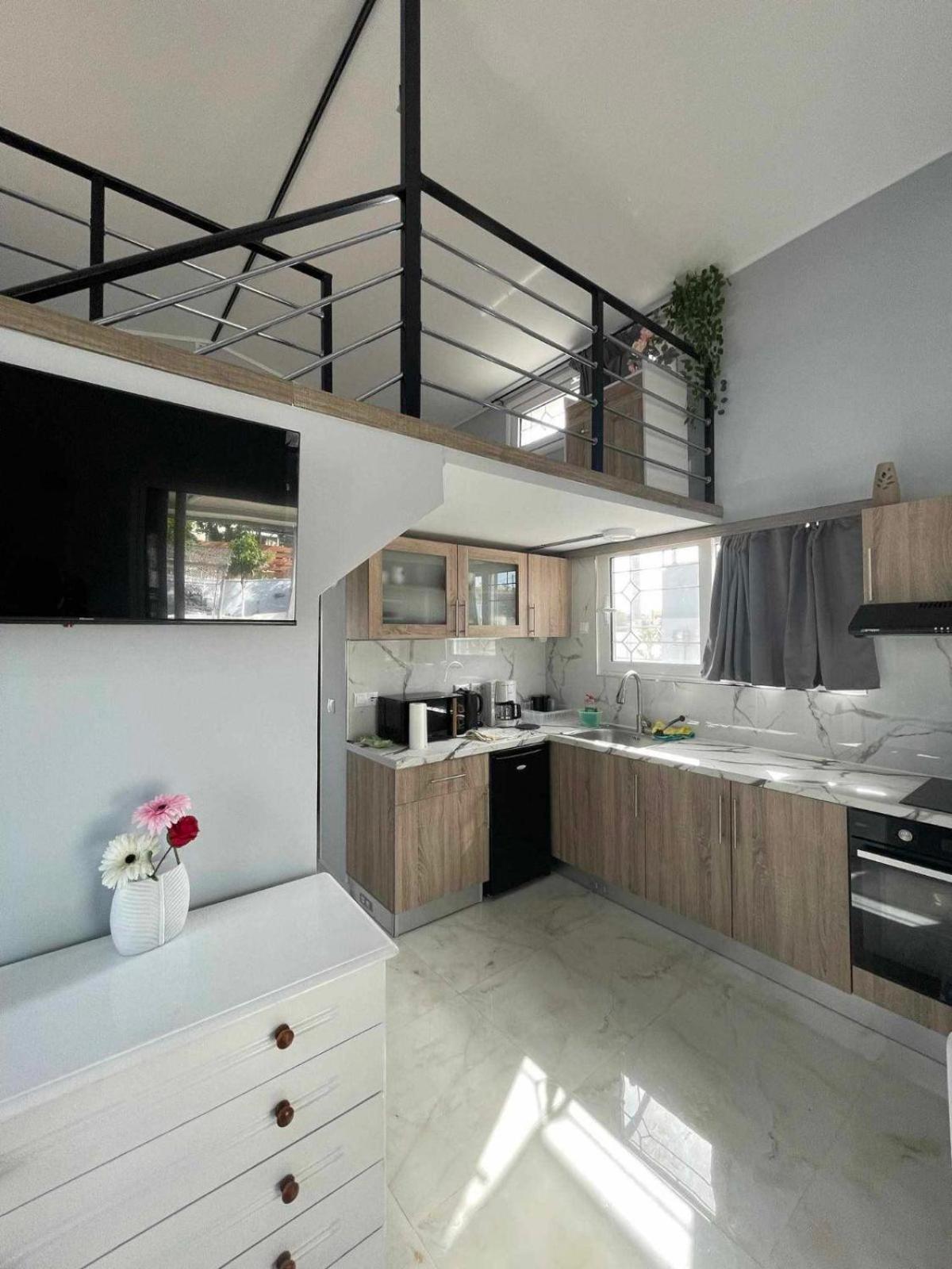 Filio'S Loft Near Airport Villa Artemida  Exterior foto